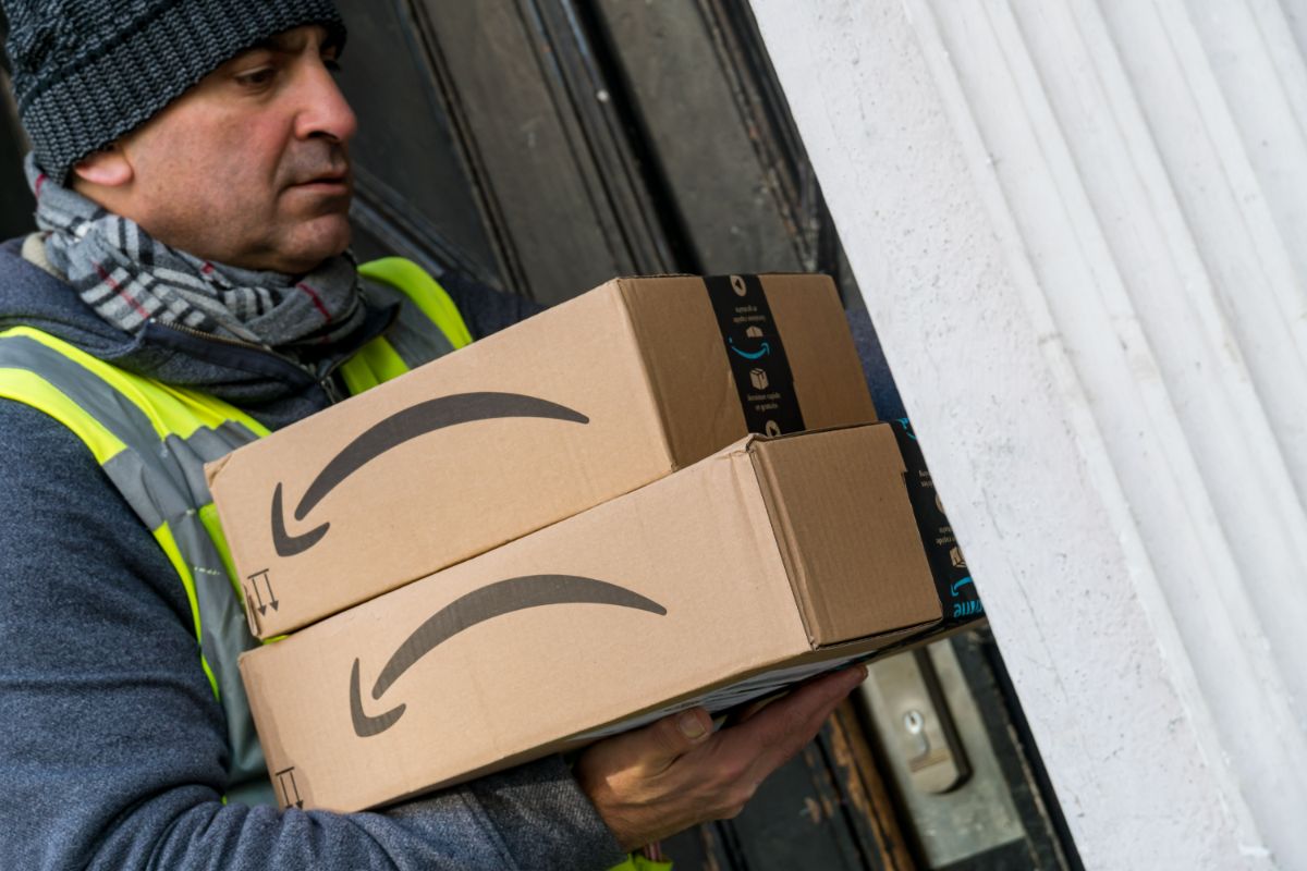Hold Amazon accountable: Protect workers’ rights!