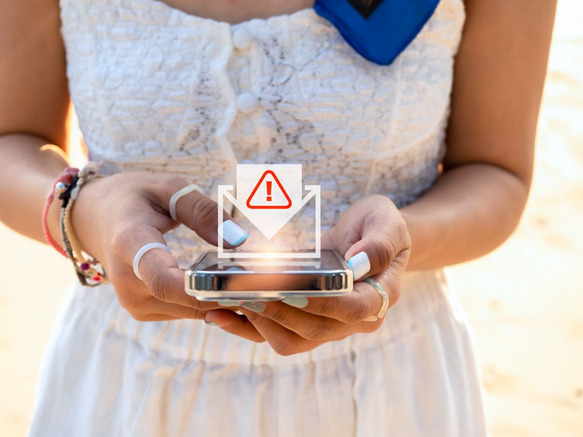 Guarantee women's safety online